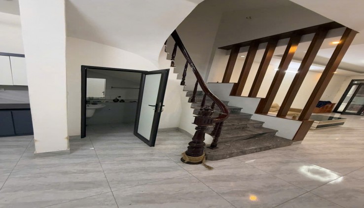 Cho thuê nhà nguyên căn ngõ 276 Đại Từ 4 tầng, 54m2, 5 ngủ, 15 Triệu